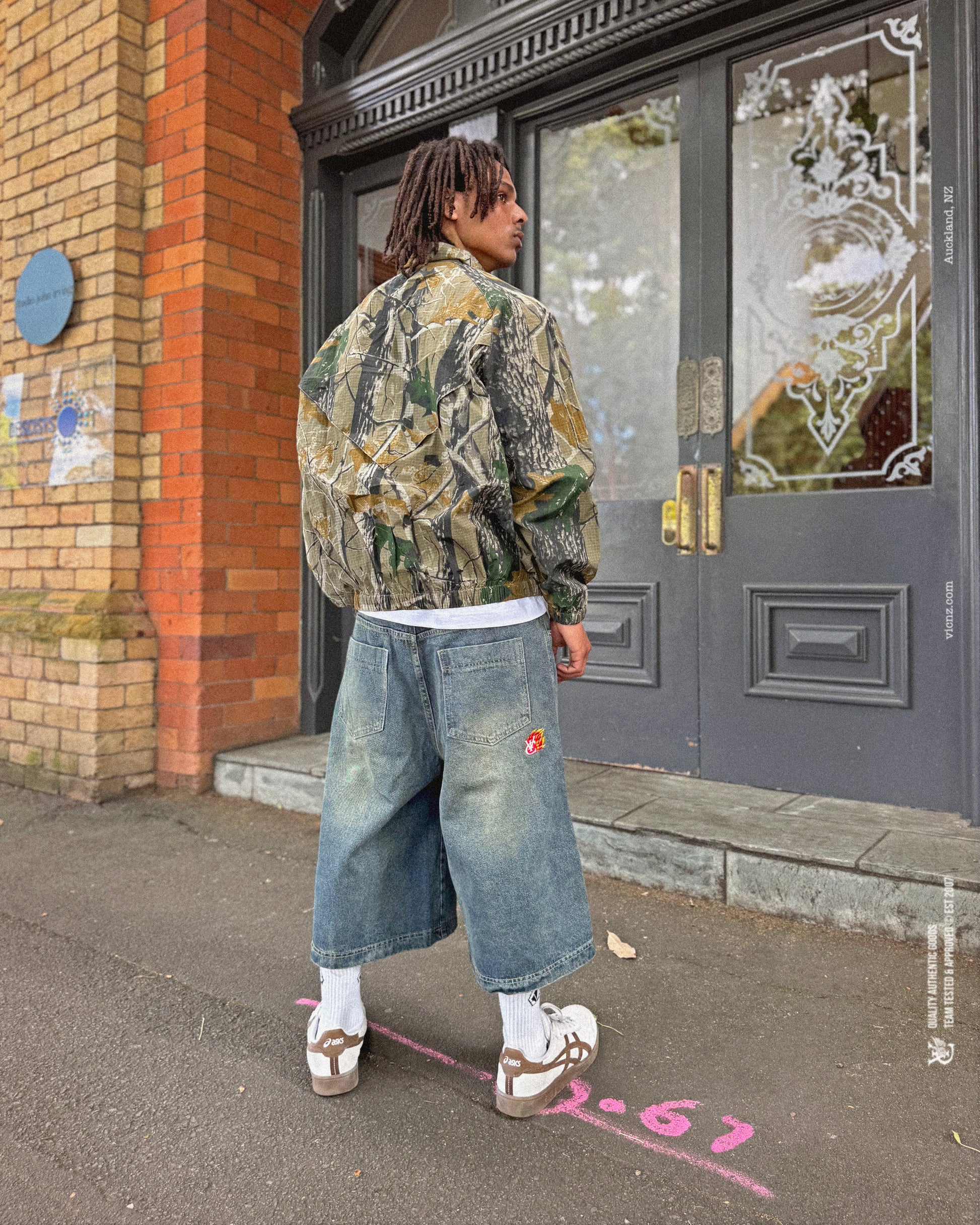 BAGGY DOUBLE KNEE JORTS – FADED INDIGO | Baggy fit, longer length 100% cotton jorts with Jacron waistband label and back embroidery. Y2K, Vintage, 90s