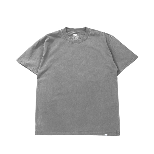 Premium quality plain heavyweight box shorter fit tee shirt by New Zealand skate and streetwear clothing label VIC Apparel. A clean & heavyweight staple. 