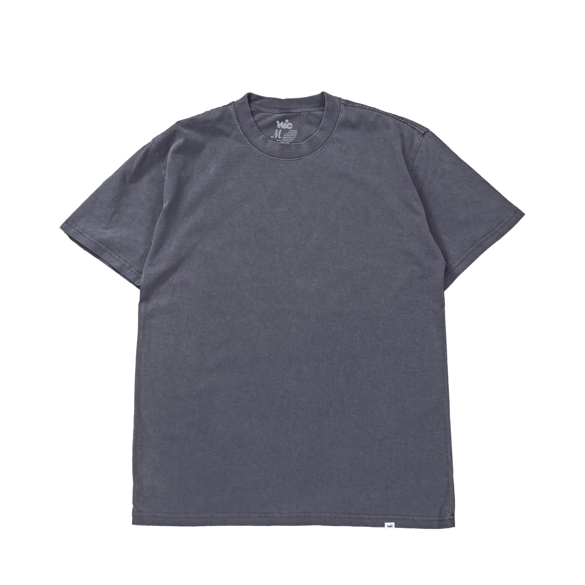 nspired by the oversized warm-up sweaters and T-Shirts from the 90s, The Box Fit Tee is an essential the offers a wider, baggier fit, and cut from 100% smooth cotton jersey for that premium quality feel. As this silhouette is very oversized and loose-fitting, we recommend sizing down to achieve the perfect Box Fit style. Faded indigo, garment dyed.